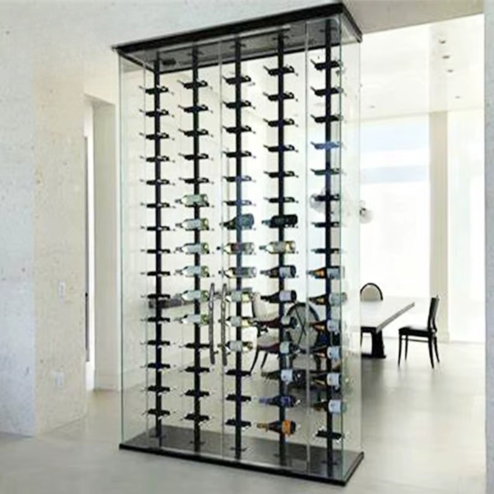 Living Room Floor to Ceiling W - Wine & Beer Guayaquil ulasan dan harga